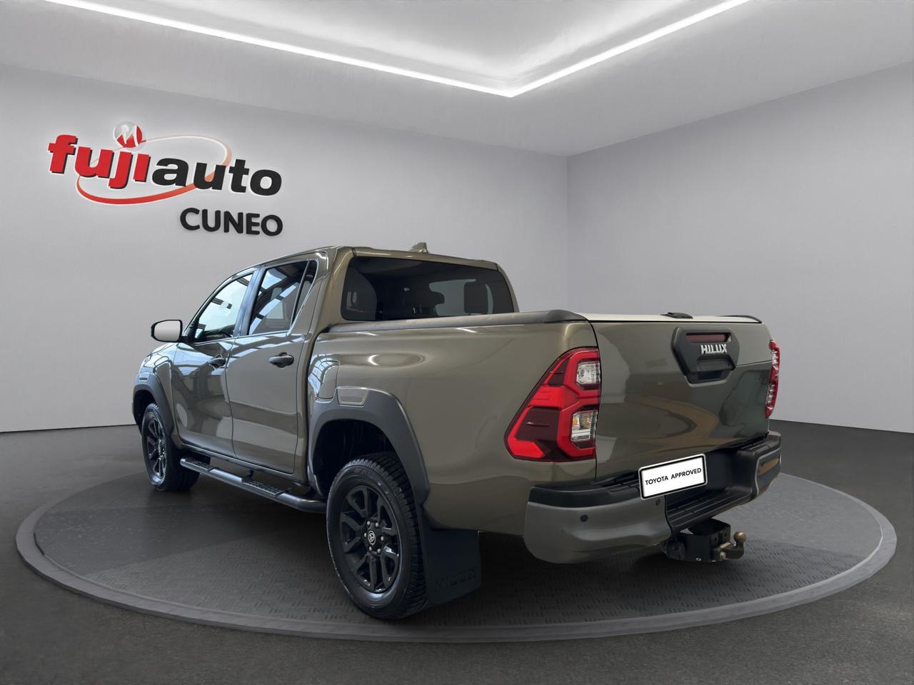 Toyota Hilux 2.8 d double cab Invincible 4wd auto