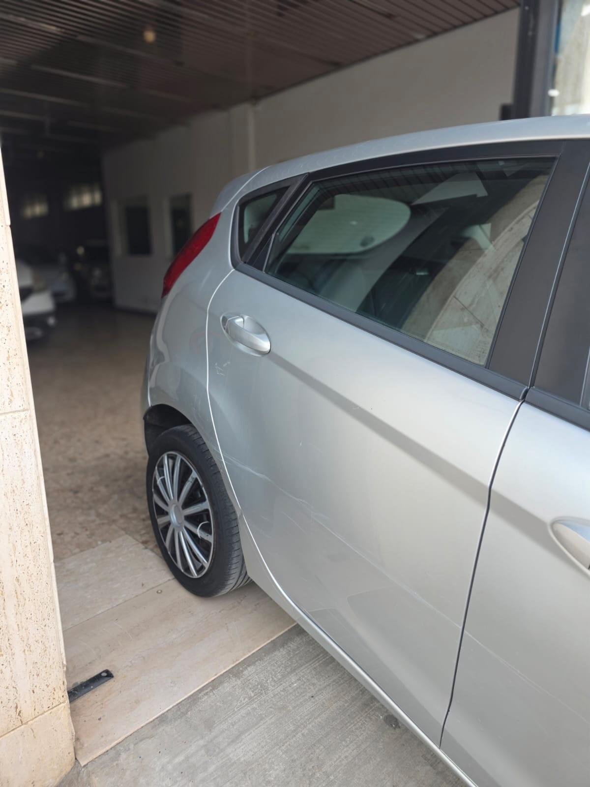 Ford Fiesta Fiesta+ 1.4 TDCi 68CV 5 porte