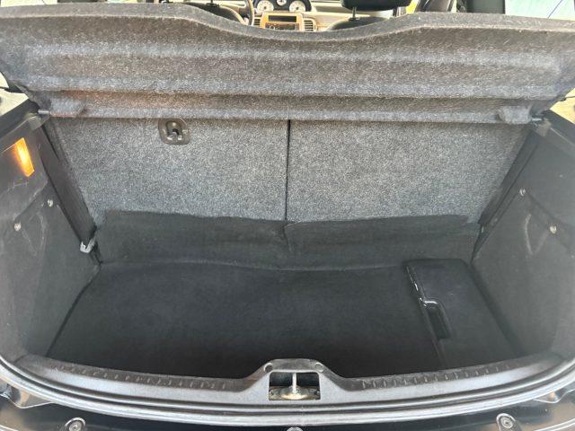LANCIA Ypsilon 1.3 MJT 75 CV Argento PRIMO PREZZO OK NEOPATENTATI