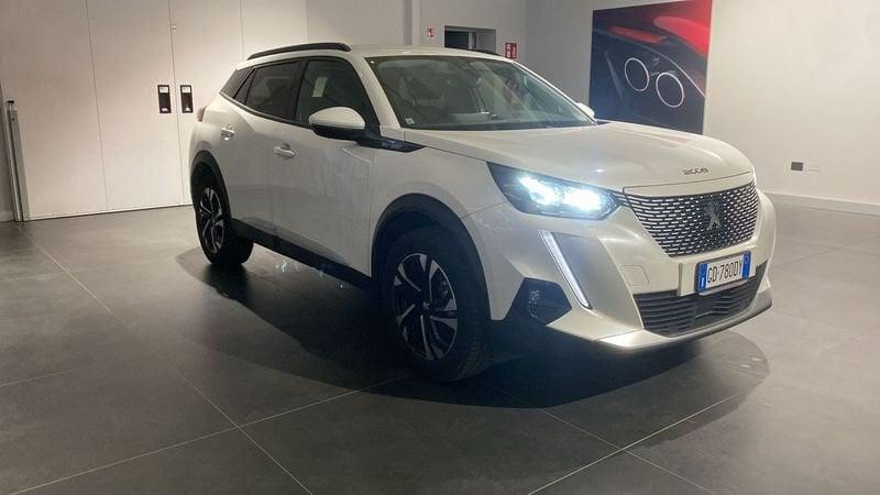 Peugeot 2008 motore elettrico 136 CV Allure Pack