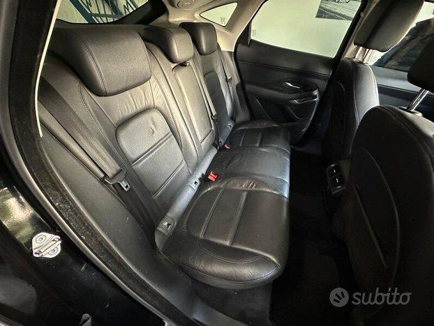 JAGUAR E-Pace (X540) E-Pace 2.0D 150 CV A...