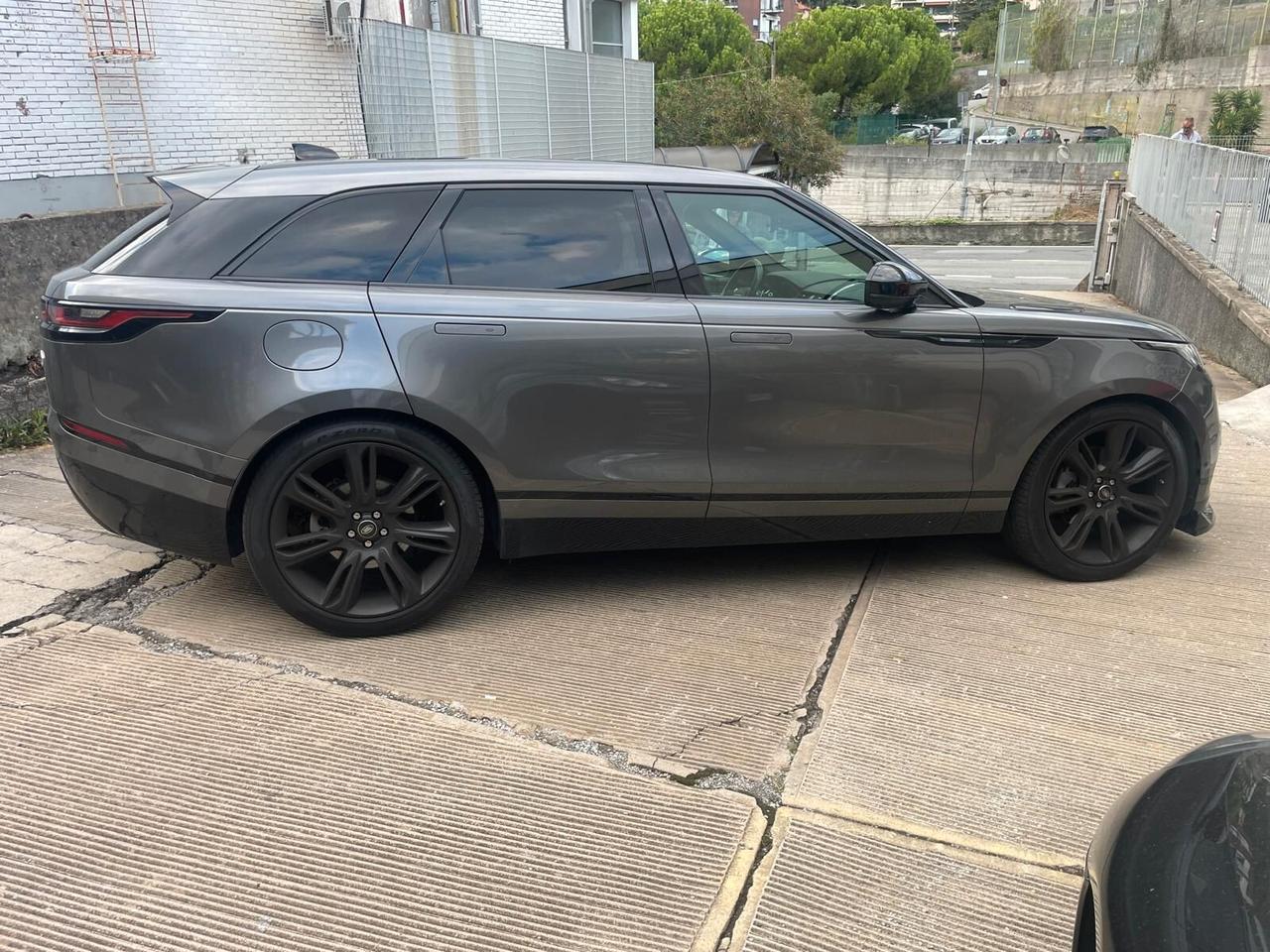 Land Rover Range Velar 2.0 Si4 300 CV R-Dynamic HSE