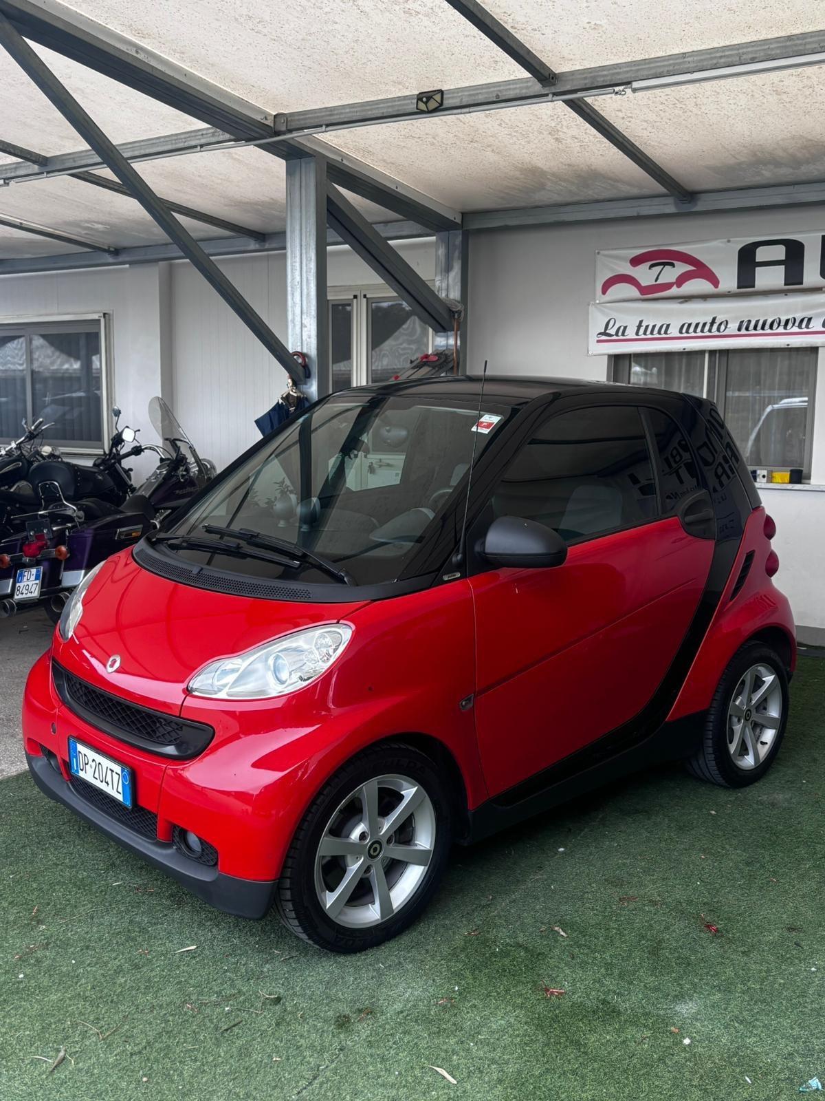 Smart ForTwo 1000 62 kW coupé passion