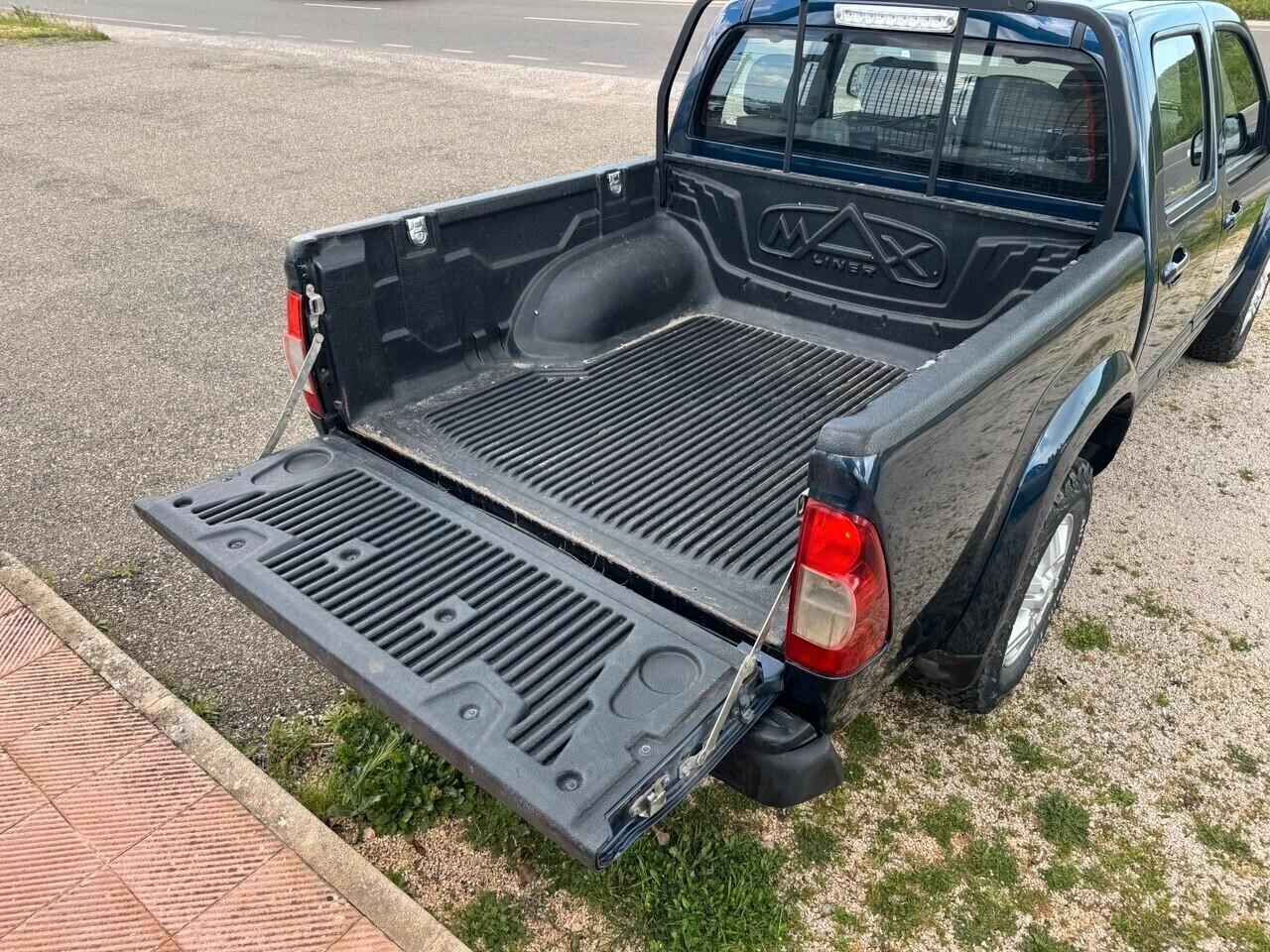 Isuzu D-Max 3.0 TD cat Space Cab 4WD Pick-up LS EU4