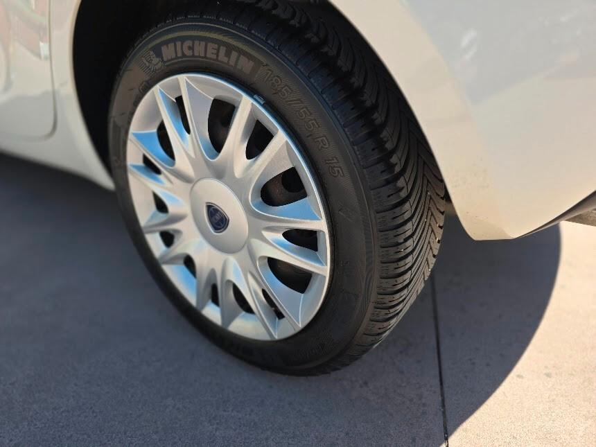 Lancia Ypsilon 1.3 MJT 16V 95 CV 5 porte S&S Gold