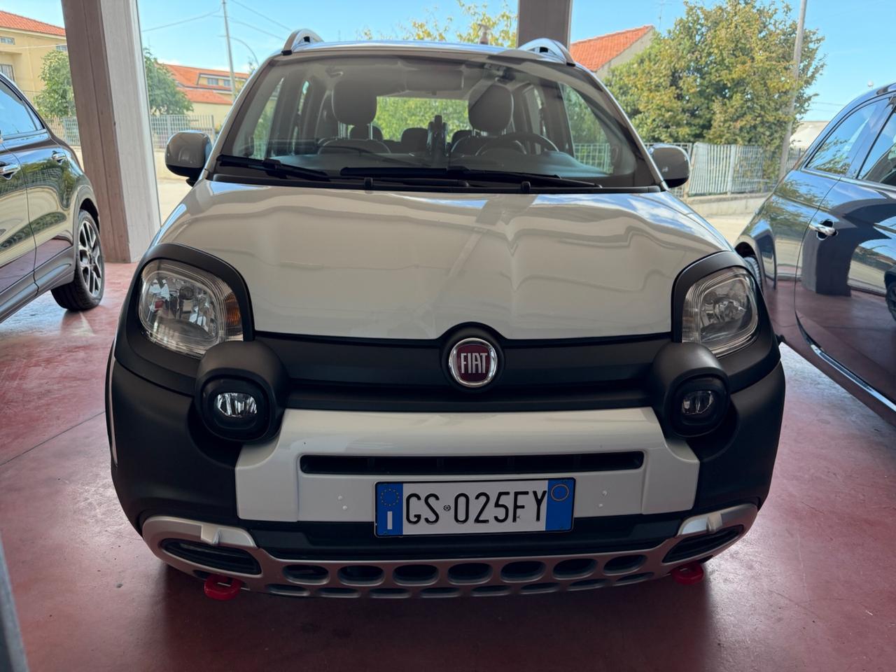 Solo da QUALITYCARS PESCARA Fiat Panda 1.0 FireFly S&S Hybrid City Cross