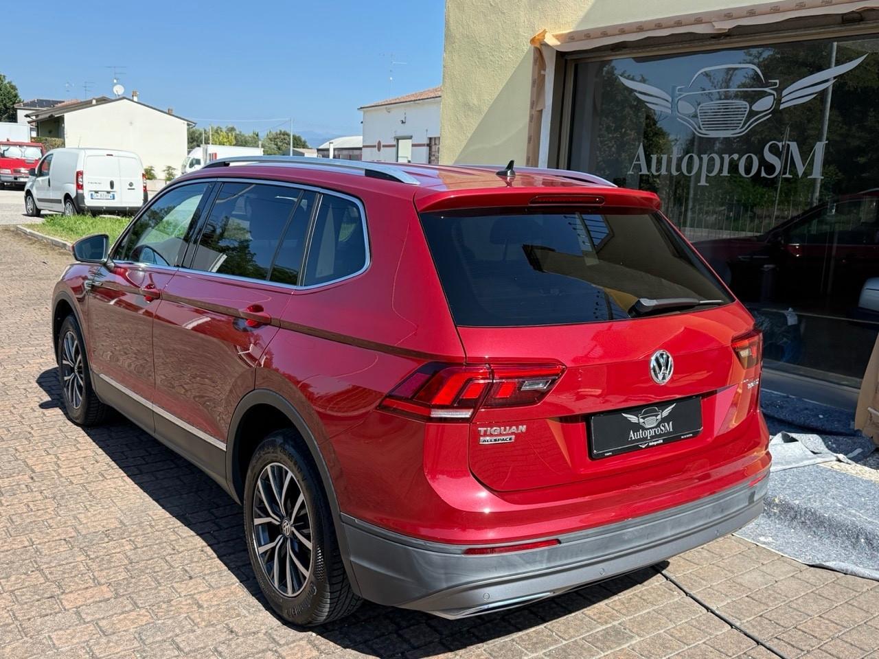 VW Tiguan Allspace 2.0 TDI DSG KEYLESS/CARPLAY/7POSTI