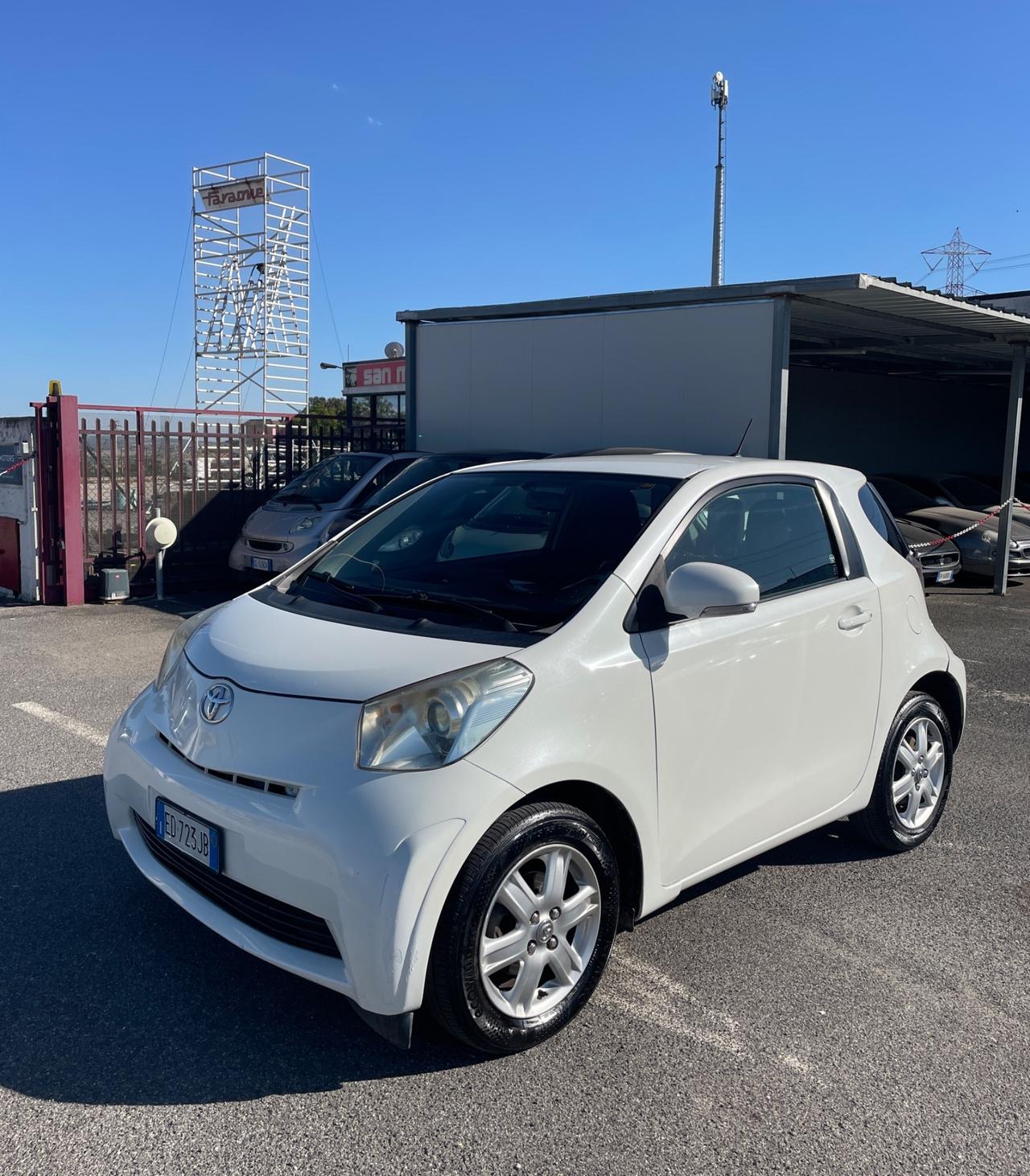 Toyota iQ 1.0