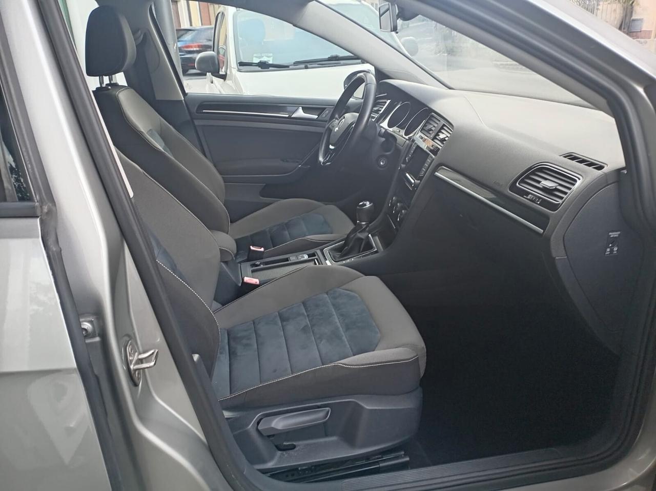 Volkswagen Golf 1.6 TDI 5p. Highline BlueMotion Technology