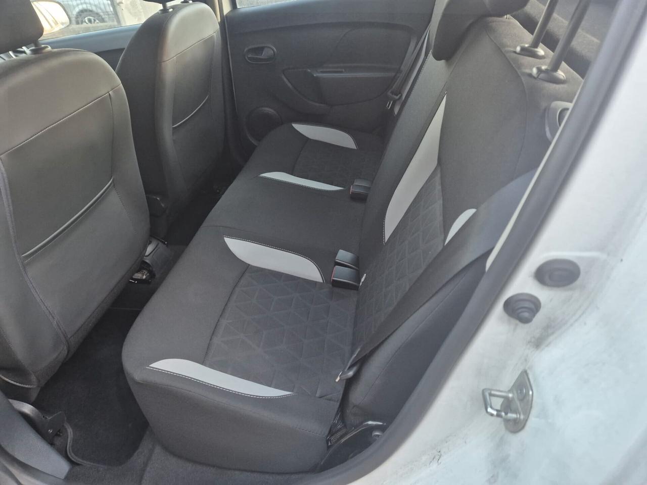 Dacia Stepway 1.5 dCi 90CV S&S E6B -- UNIPROPR.!!!