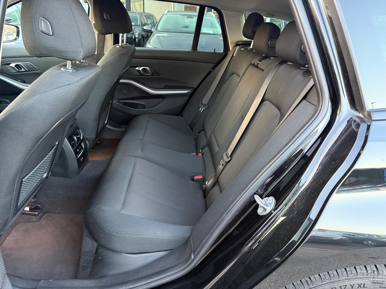 Bmw 318d My23 48V Automatica Touring Advantage 2.0 150CV