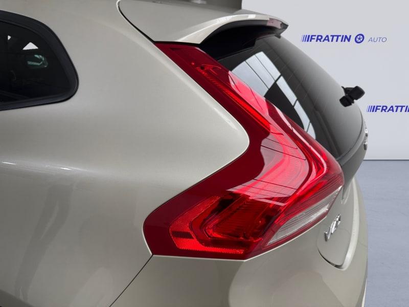 VOLVO V40 D2 BUSINESS