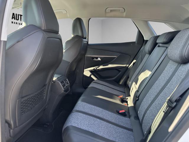 PEUGEOT 3008 BlueHDi 120 S&S EAT6 Allure