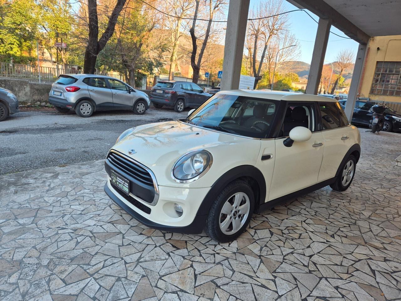 Mini 1.2 One 75 CV 5 porte Neopatentati- 2016