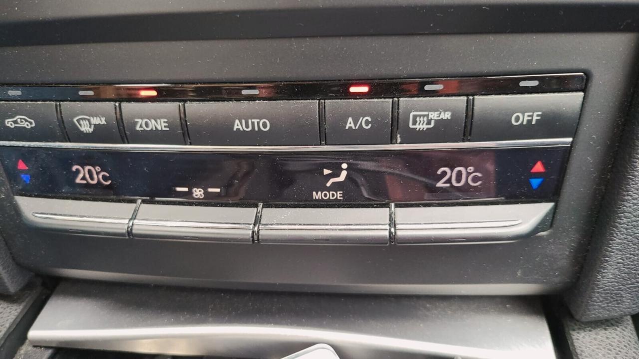 IMPECCABILE-PERFETTA-Mercedes-benz E 250 CDI Coupé BlueEFFICIENCY Avantgarde
