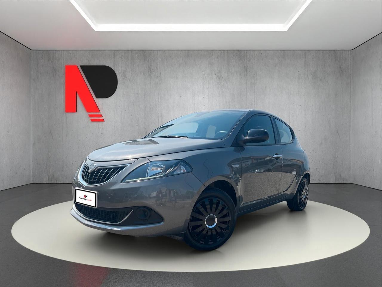 Lancia Ypsilon 1.0 FireFly 5 porte S&S Hybrid Silver Plus