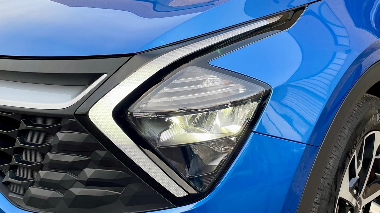 KIA SPORTAGE 1.6 CRDi MHEV STYLE 136CV - FULL LED, VIRTUAL COCKPIT, NEOPATENTATI