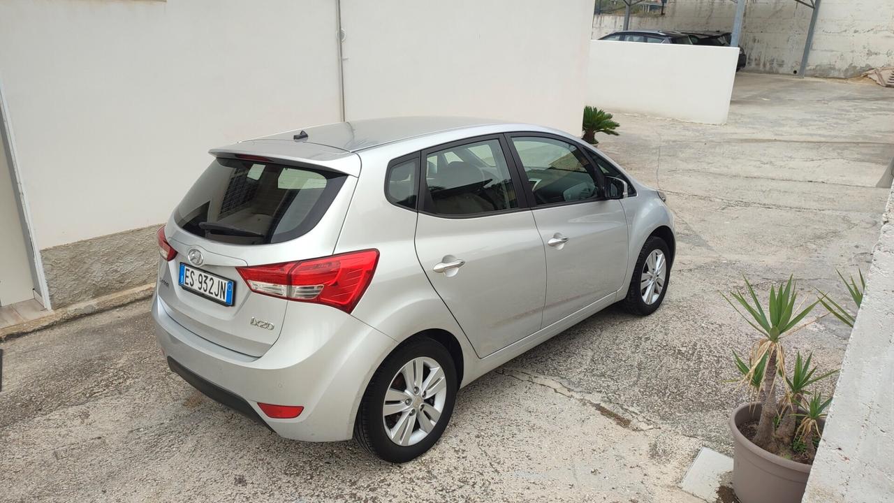 Hyundai iX20 1.4 90 CV APP MODE
