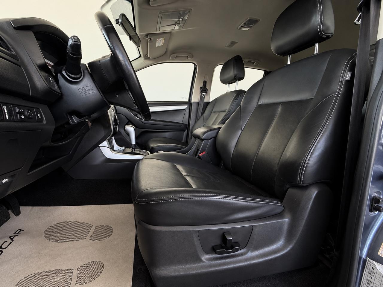 Isuzu D-Max 1.9 Crew Cab Solar Plus A/T 4WD Clima HARD TOP