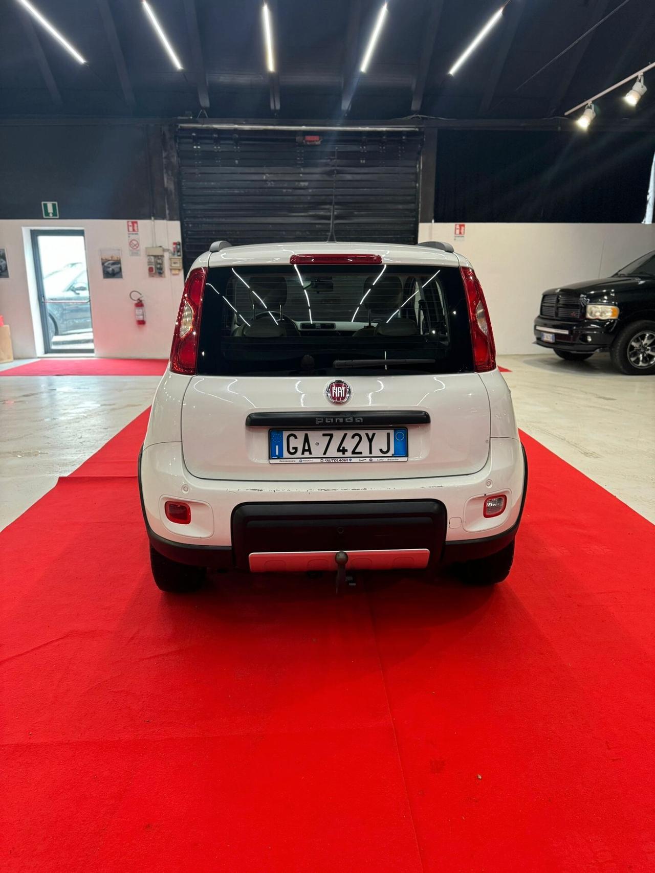 FIAT PANDA 4X4 NEOPATENTATI GANCIO TRAINO