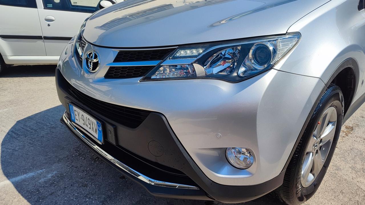 Toyota RAV 4 RAV4 2.0 D-4D 2WD Active