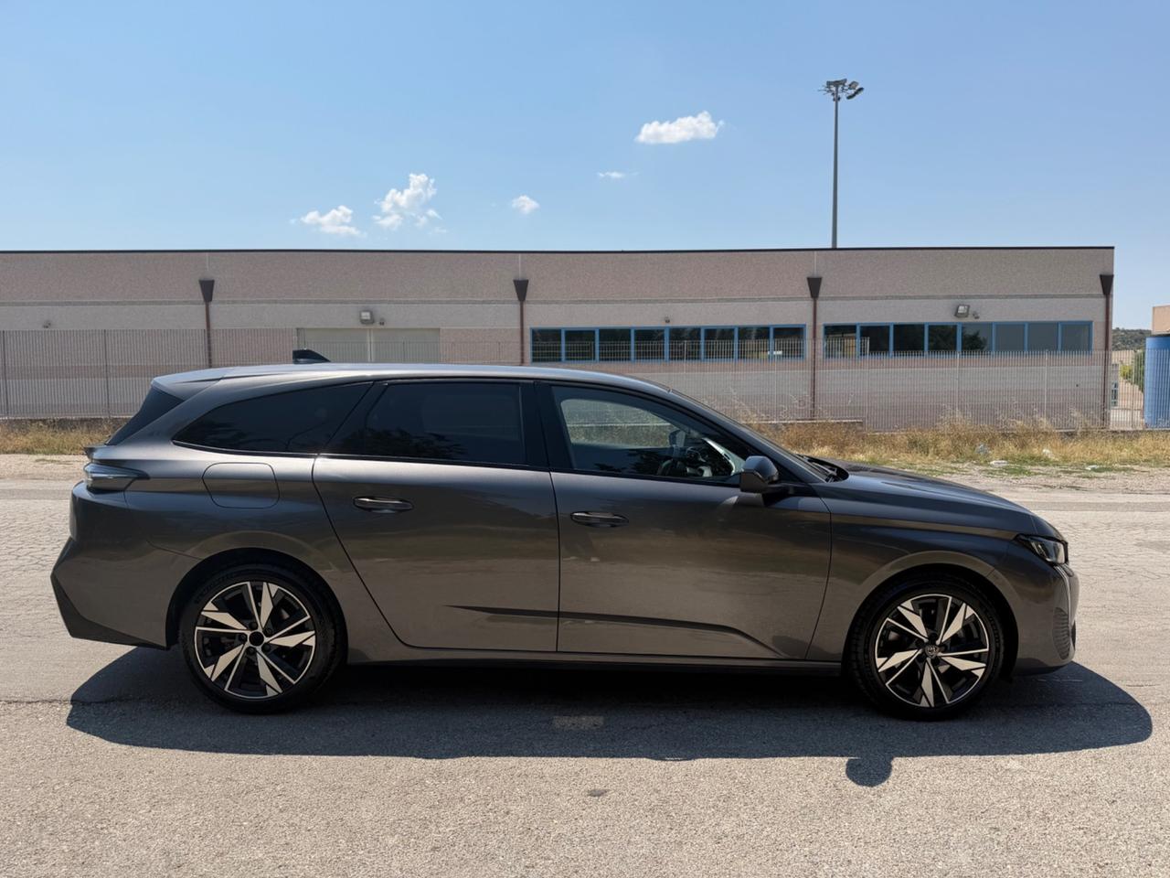 Peugeot 308 BlueHDi 130 S&S EAT8 SW Allure