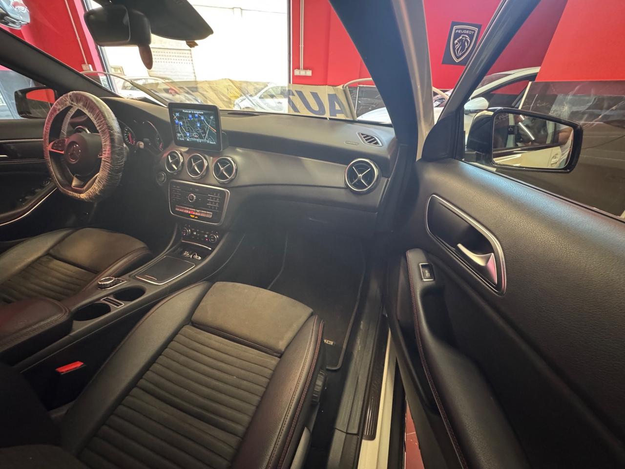 Mercedes-benz GLA 200 180 d Automatic Premium