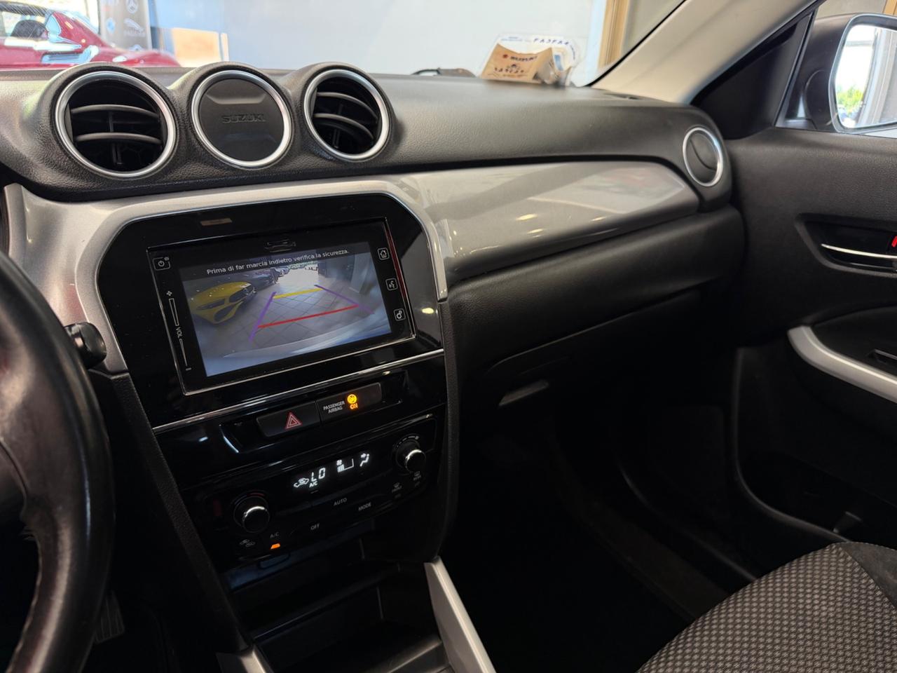 SUZUKI Vitara (2015) (2015) Vitara 1.6 DDiS V-Top (88 kw)