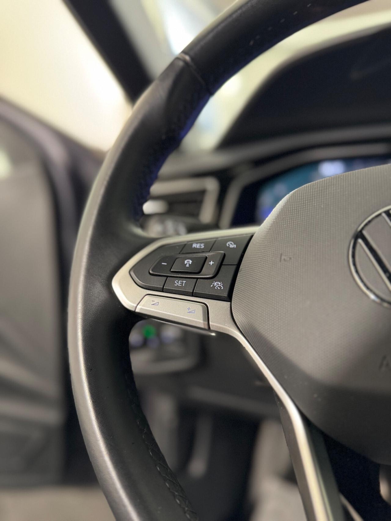 Volkswagen Polo 1.0 TSI DSG R-Line*SOLO 28.000 KM*