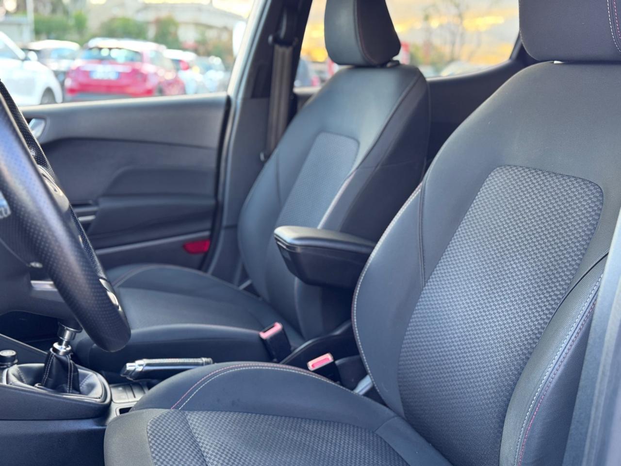 Ford Fiesta 1.5 TDCi 5 porte ST-Line