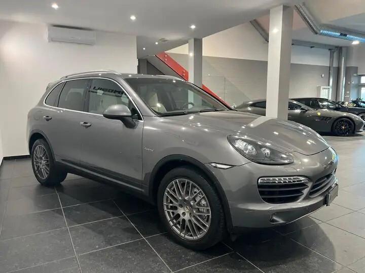 Porsche Cayenne 3.0 S Hybrid