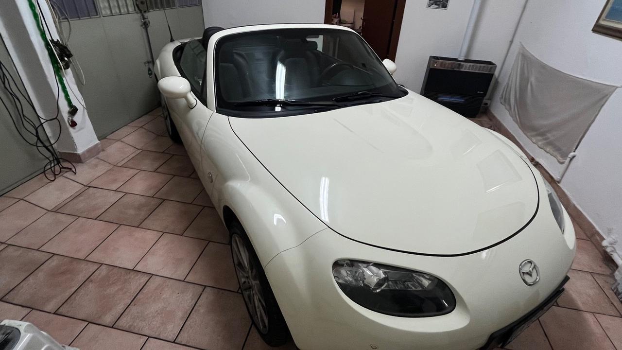 Mazda MX-5 Roadster Coupé 1.8L 16V Niseko