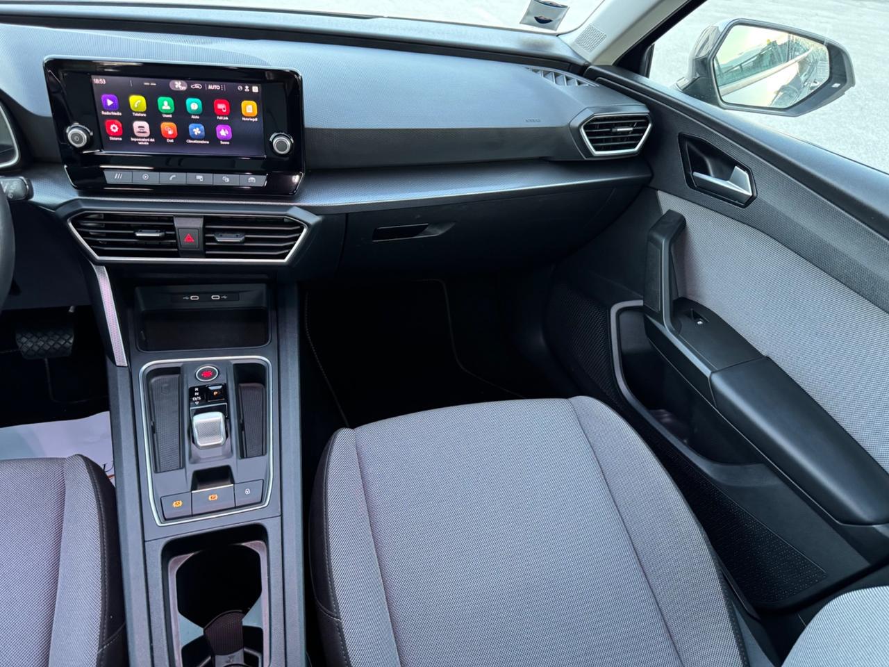 SEAT LEON SportsTourer 2.0 TDI DSG-Led Carplay