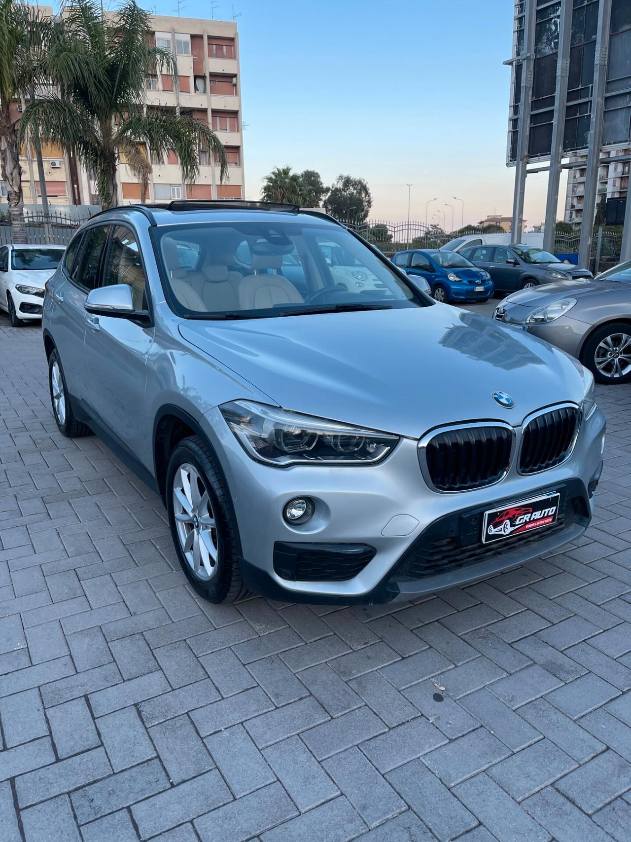 Bmw X1 xDrive20d 190cv tettuccio apribile