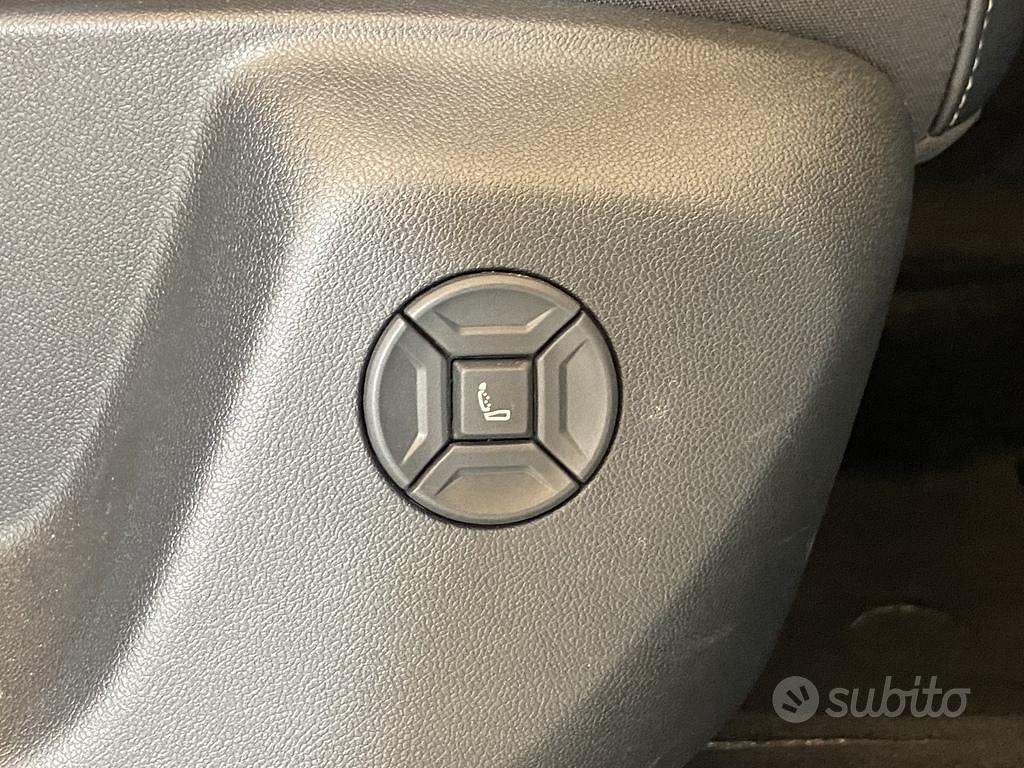 Volkswagen Tiguan 2.0 tdi R-Line 150cv dsg