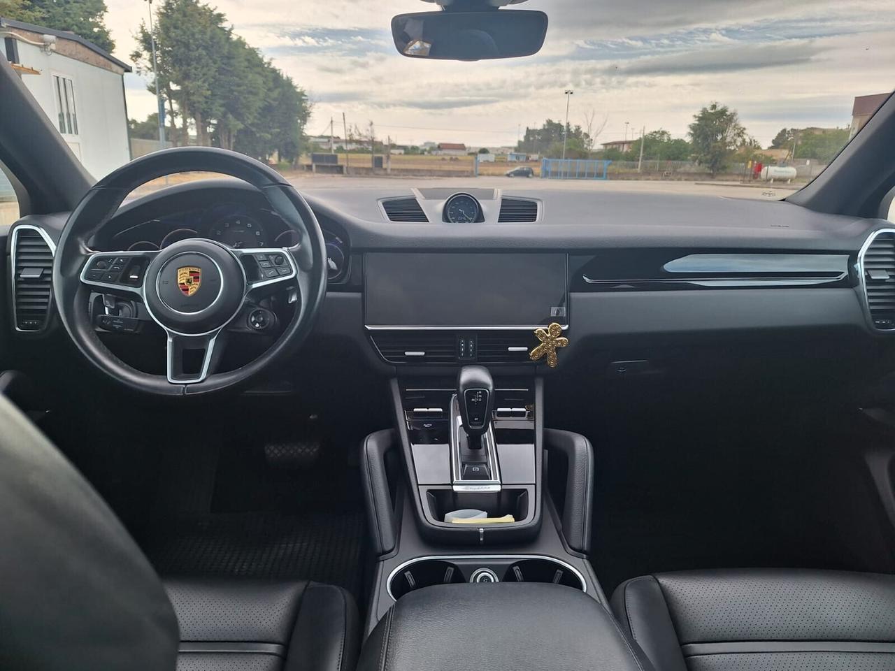 Porsche Cayenne 3.0 V6 E-Hybrid-BENZINA
