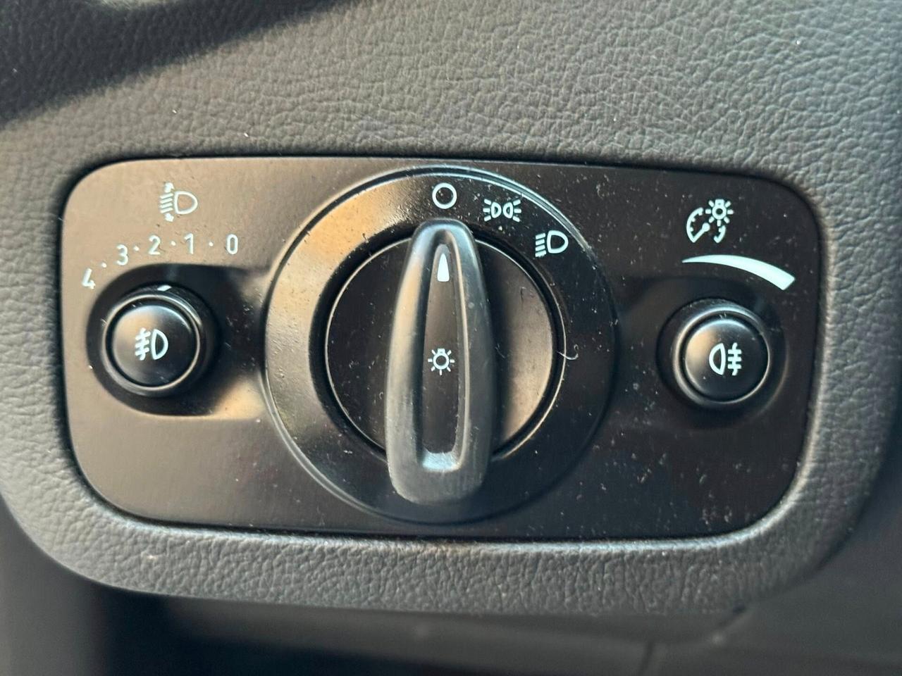 FORD C-MAX 1.5 TDCI 120 CV. TITANIUM E6 NAVI+CERCHI