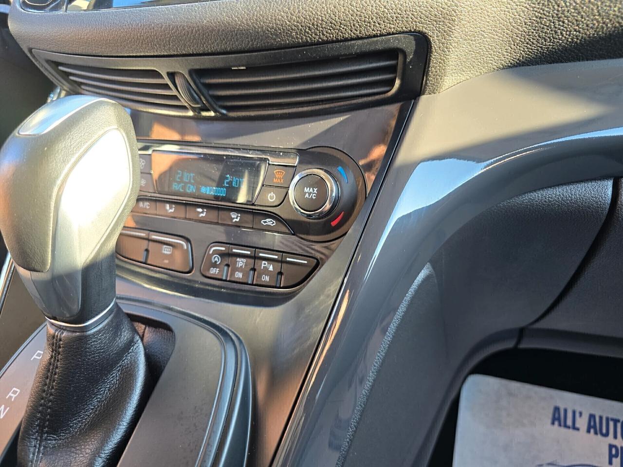 Ford Kuga 2.0 TDCI 180 CV S&S 4WD Powershift Tit.