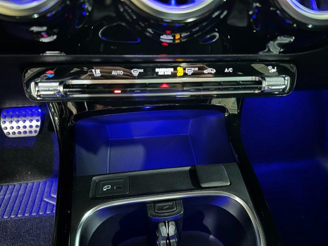 MERCEDES-BENZ A 180 Premium AMG - Auto-18"-Multibeam-Tetto-Pack Luci