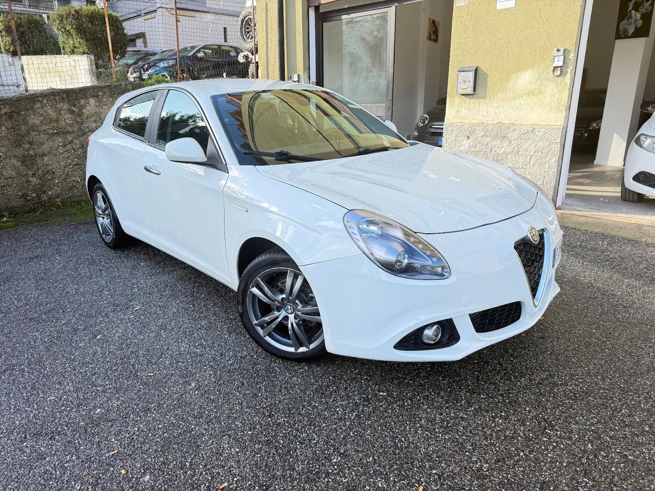 Alfa Romeo Giulietta 1.6 JTDm-2 105 CV Exclusive