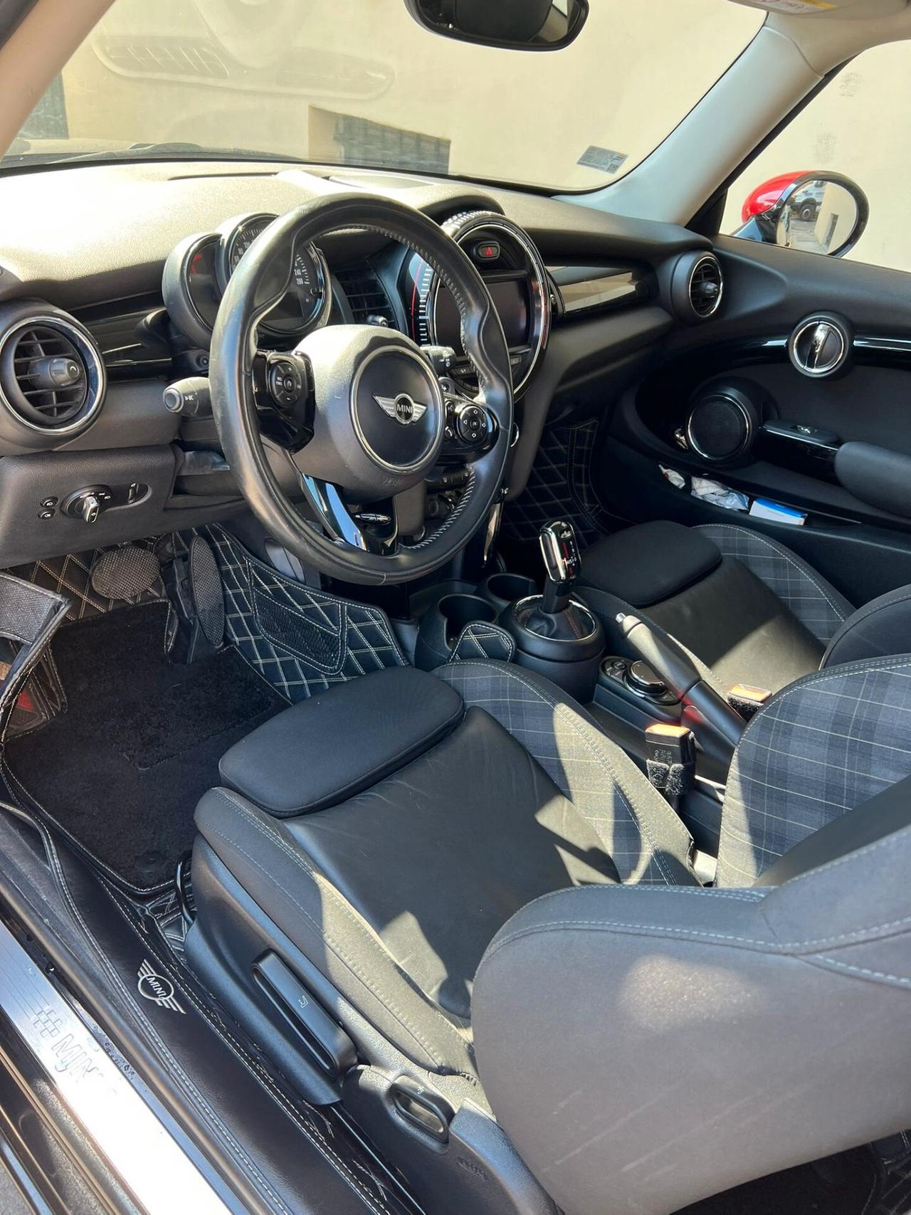 Mini 2.0 Cooper SD aut. Business
