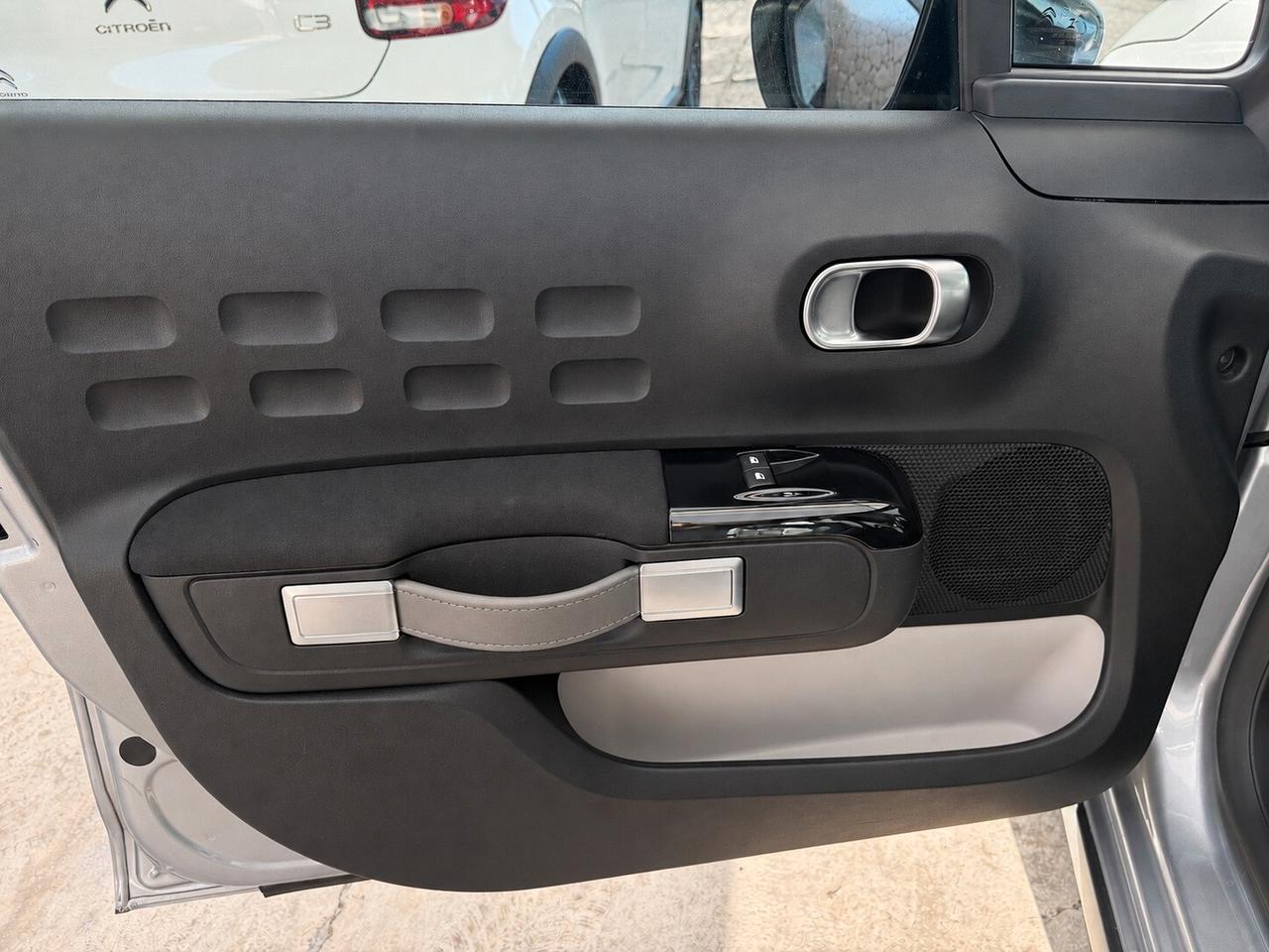 Citroen C3 2022 1500 100 Shine Pack Garanzia 2032