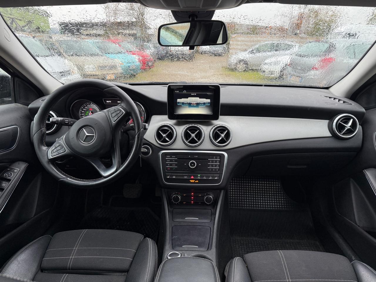 Mercedes-benz GLA 220 d Automatic 4Matic Premium