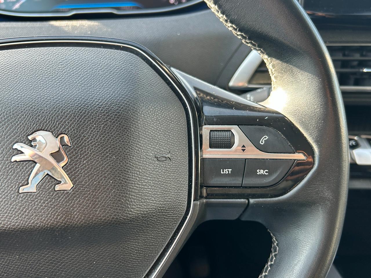 Peugeot 3008 1.5 bluehdi Allure