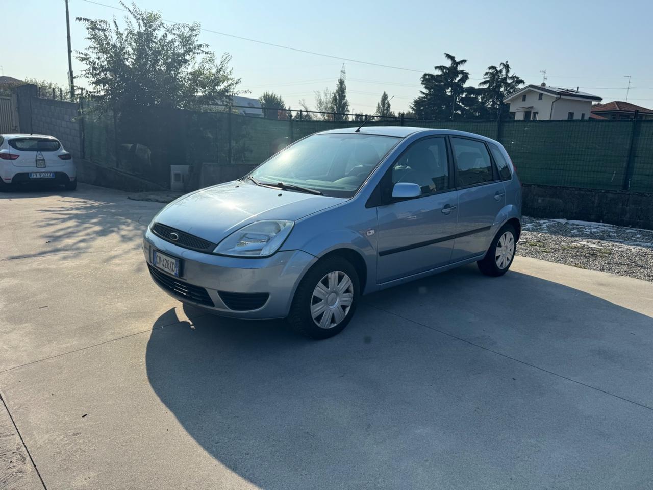 Ford Fiesta 1.2 16V 5p. Tecno