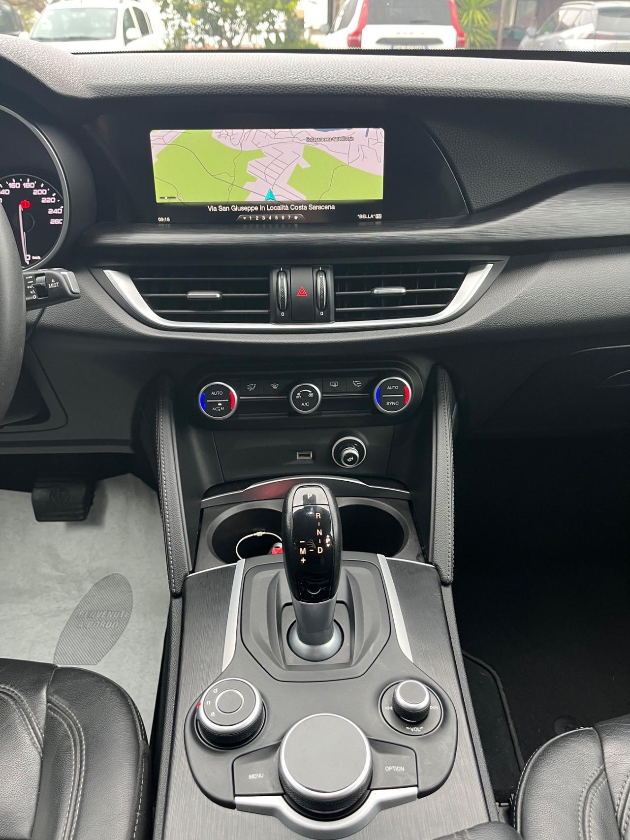 Alfa Romeo Stelvio 2.2 Turbodiesel 180 CV AT8 RWD Executive