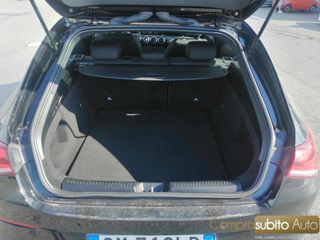 MERCEDES-BENZ CLA 180 Automatic Shooting Brake Sport
