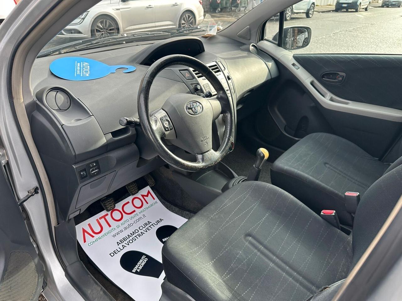 Toyota Yaris 1.3 5 porte Navi