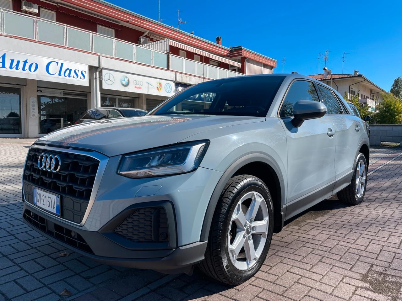 Audi Q2 35 TFSI S tronic Business