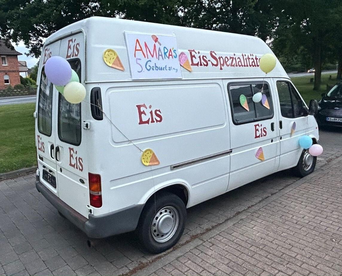 Food truck furgone dei gelati Ford Transit